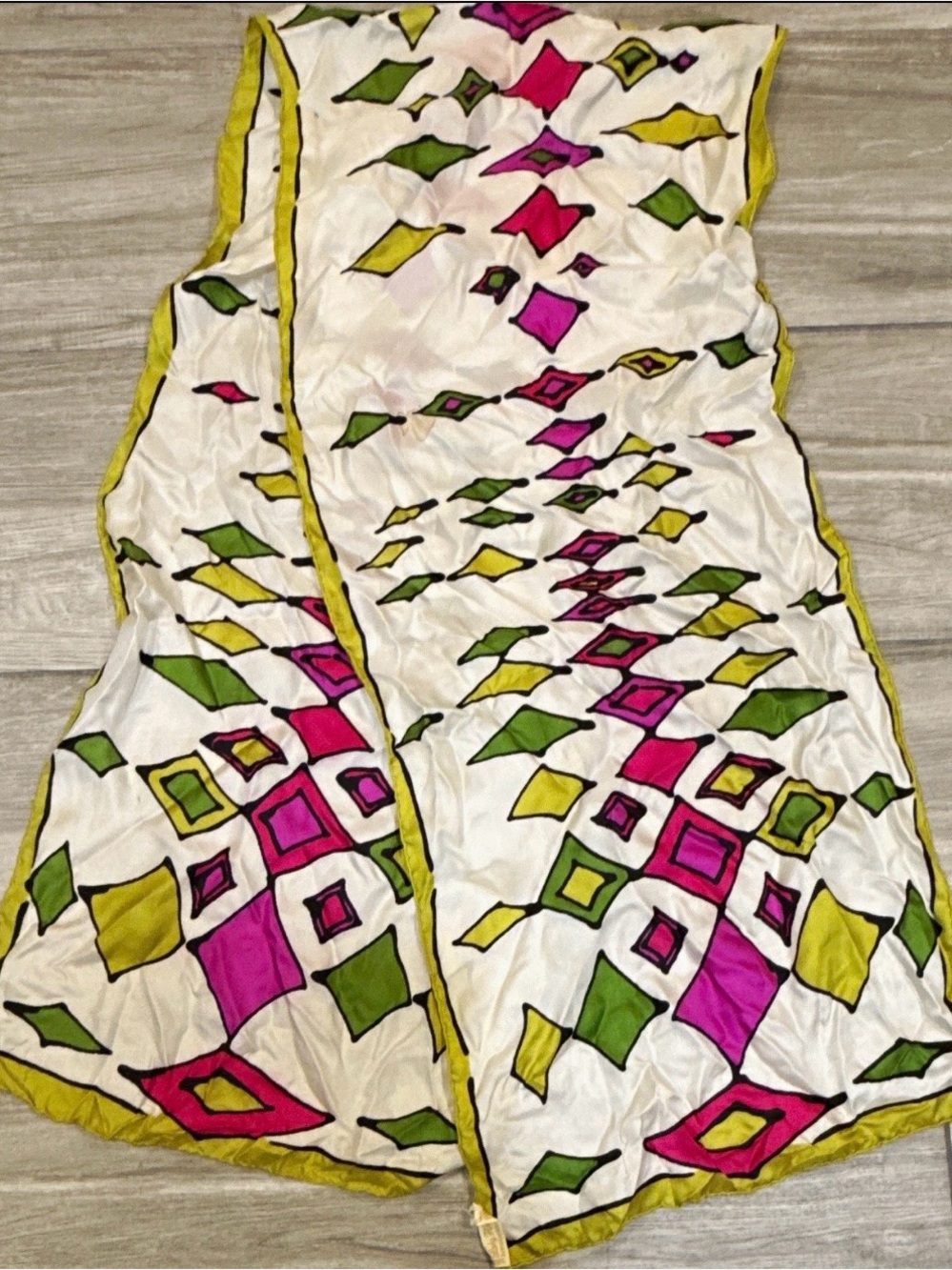 VINTAGE LADY HERITAGE BY ROBINSON & GOLLUEER SILK SCARF